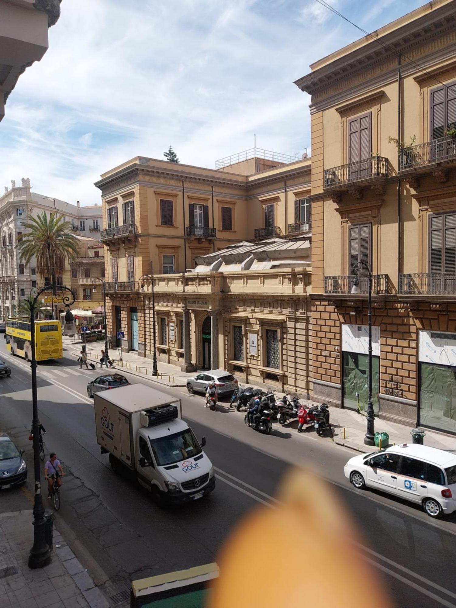 315 Via Roma Rooms Centro 팔레르모 외부 사진